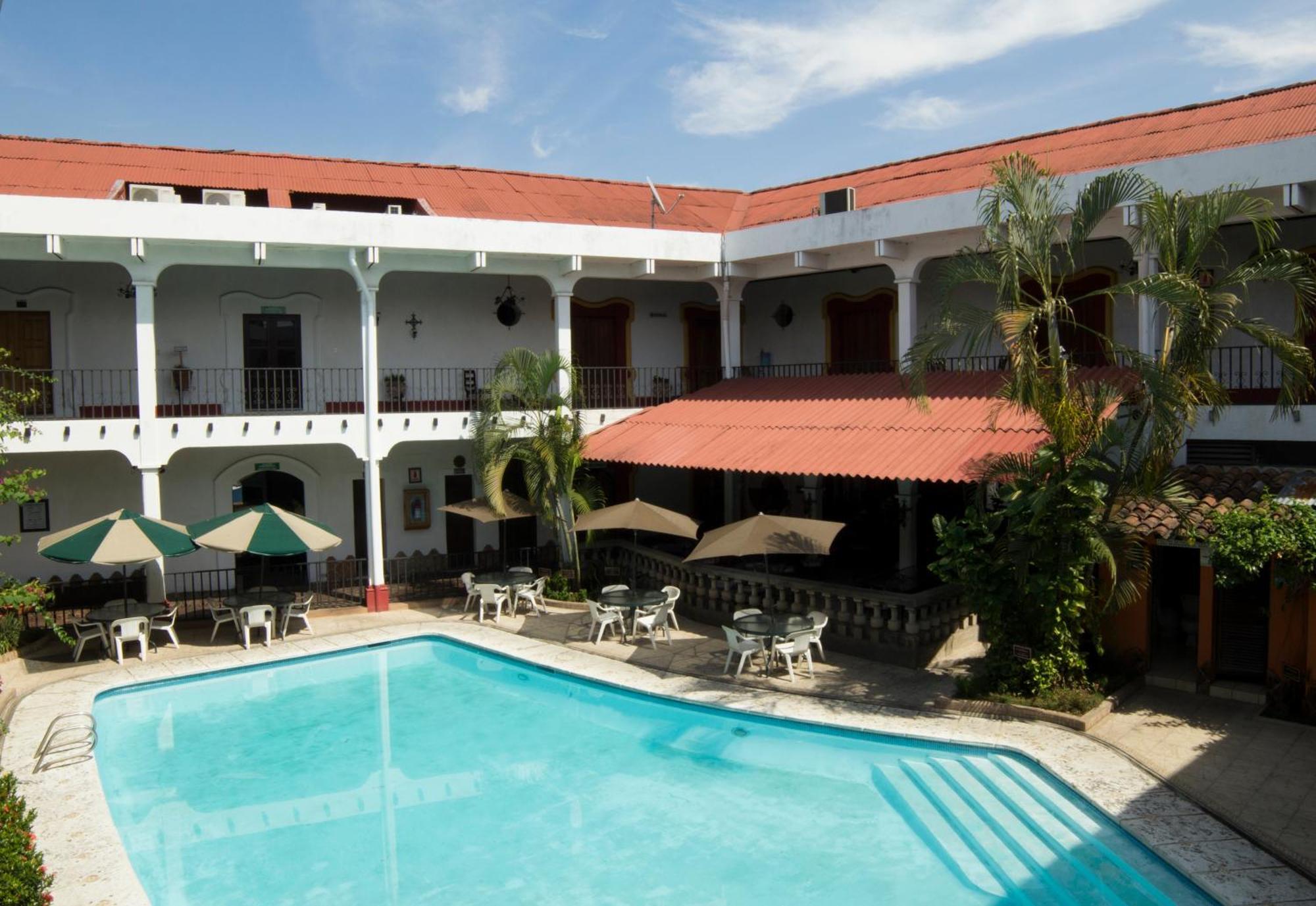 Hotel Posada De Don Jose Реталхулеу Екстериор снимка