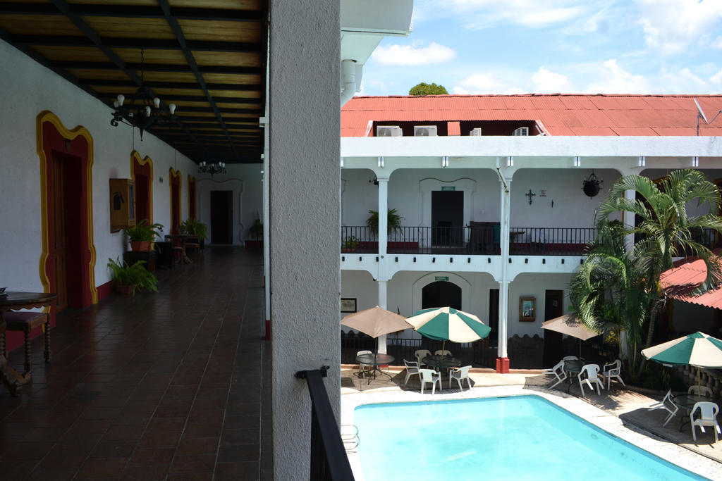 Hotel Posada De Don Jose Реталхулеу Екстериор снимка